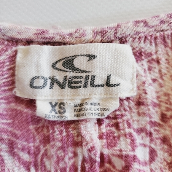 2108 * O'Neill Cold Shoulder Top Pink White Size XS - Picture 3 of 9